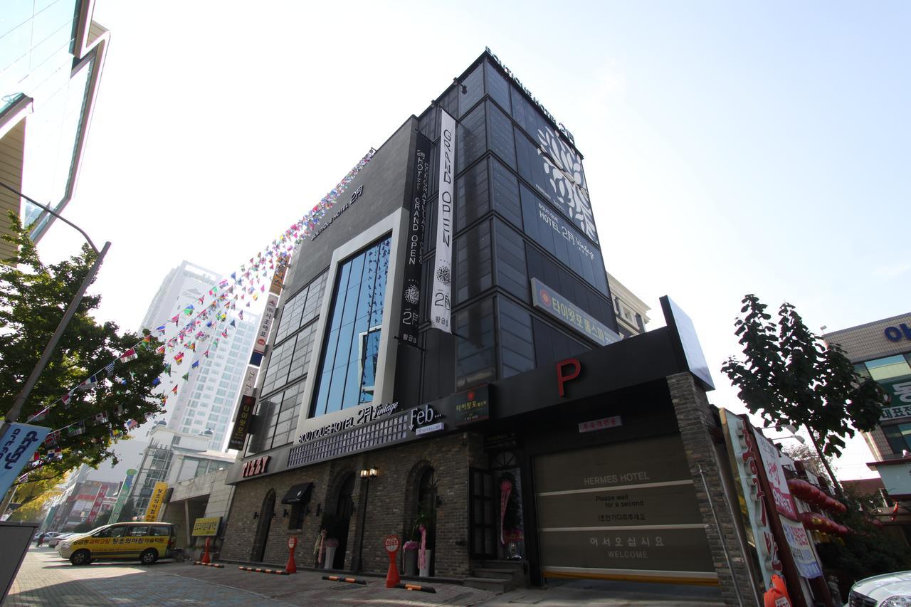 February Hotel Hwanggeum Daegu Buitenkant foto