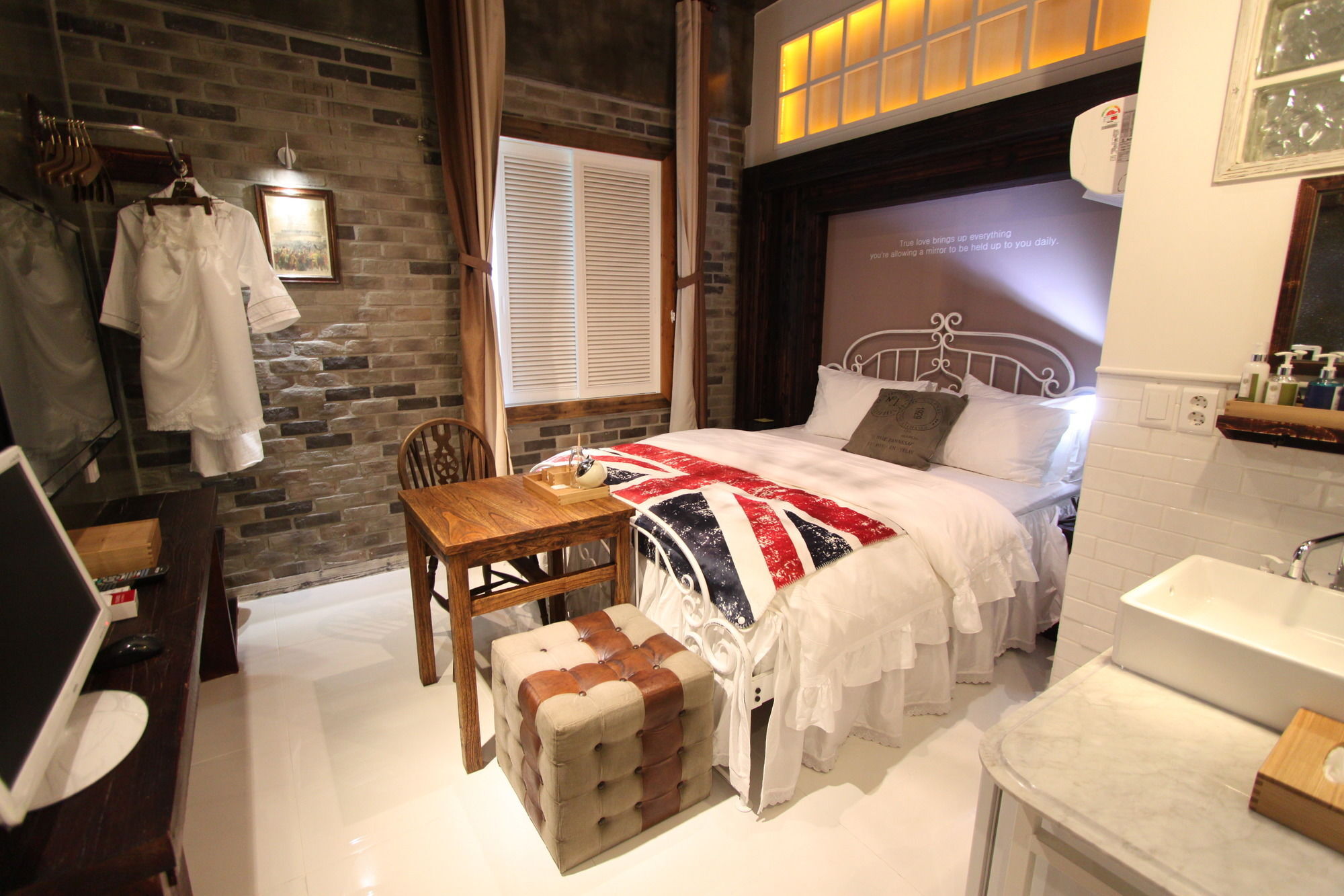 February Hotel Hwanggeum Daegu Buitenkant foto